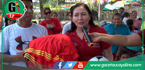 Alcaldesa de Coronel Portillo compromete obras de agua y desagüe durante el 67° aniversario de Isla Libertad