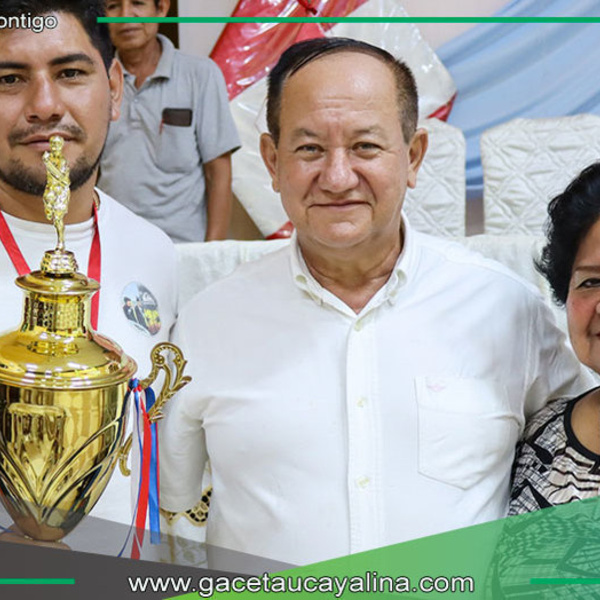 Alcalde Francisco de Asís Mendoza de Souza encabeza ceremonia de homenaje a los campeones provinciales de la Copa Perú 2024