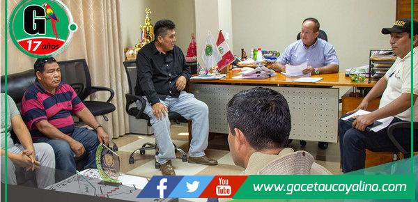 Cámara de Comercio y alcalde discuten carretera Atalaya-Yurúa y mejoras necesarias