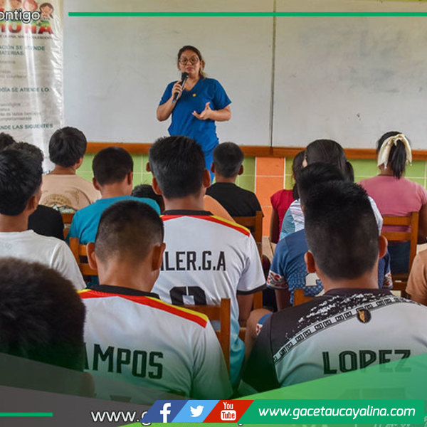 Taller en Atalaya promueve convivencia pacífica y derechos estudiantiles