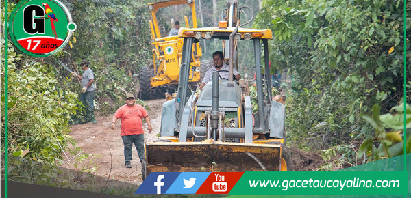 Municipalidad de Atalaya mejora ruta hacia Brasil para caravana de integración