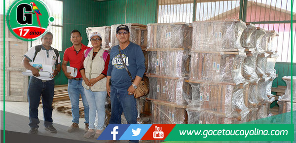 Alcalde de Ucayali entrega mobiliario y anuncia obras en Paoyhan