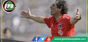 El ex DT de Sporting Cristal, Mario Salas fue agredido por hinchas rivales luego de llevarse la victoria. 