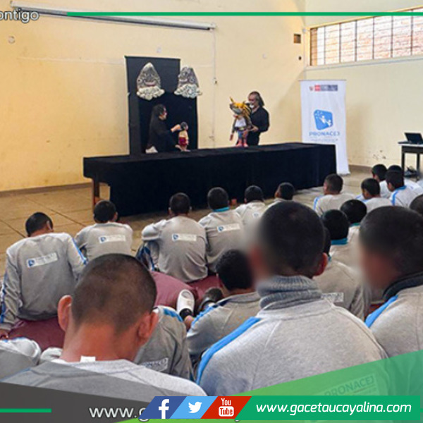 Teatro de títeres lleva esperanza a jóvenes infractores en Huancayo