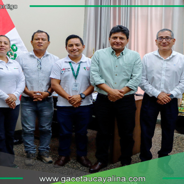 Alcalde de Padre Abad y Devida impulsan trabajo conjunto