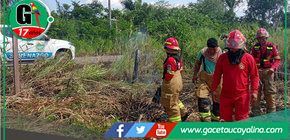 Serenazgo y Bomberos controlan incendio en carretera Aguas Calientes Contamana