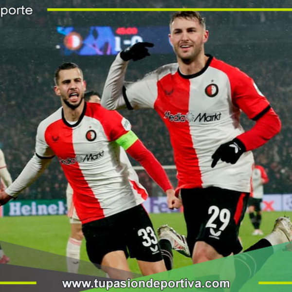 Santiago Giménez guía triunfo del Feyenoord sobre Bayern 3-0
