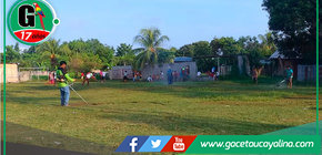 Limpian y cultivan barrio Campo Verde en Contamana