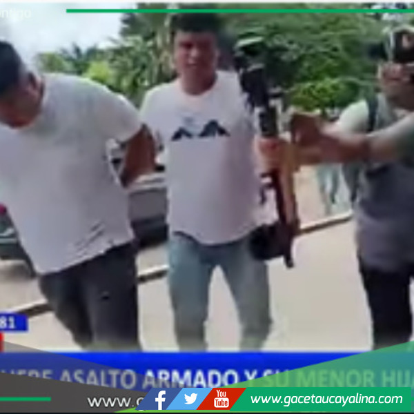 Madre asaltada frente a sus hijas.