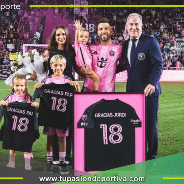 Emotivo homenaje a Jordi Alba en su adiós al fútbol a los 36 años