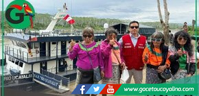 Pensión 65 lleva asistencia a Comunidades Nativas en embarcación