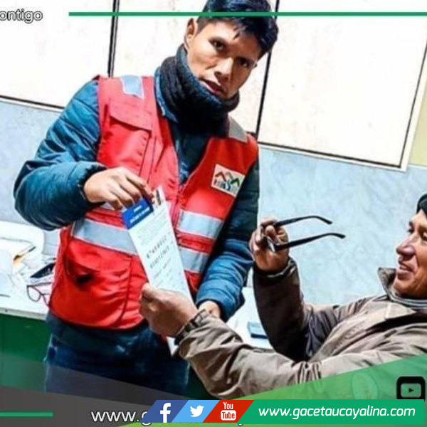 PAIS y MSH donan 4 300 lentes a pobladores rurales de Huánuco.