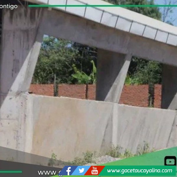 Obreros paralizan obras del Polideportivo de Saposoa por descuentos irregulares.