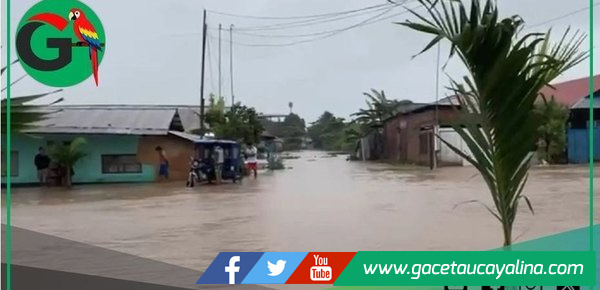 Torrencial lluvia deja caos y graves inundaciones en Pucallpa