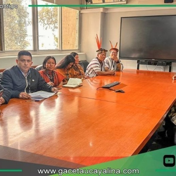 Alcalde de Sepahua logra compromiso de Provías para vía Poyeni