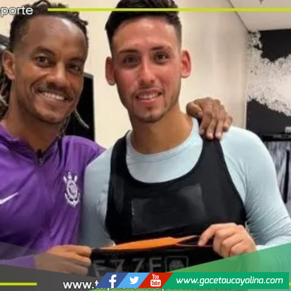 André Carrillo brinda un bonito gesto con Erick Noriega tras enfrentarse