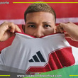 Selección peruana presenta camiseta innovadora sin franja tradicional histórica hoy