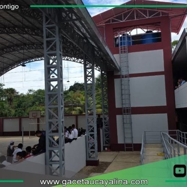 Gobernador Grundel inspecciona moderna escuela en Tabalosos, Lamas  