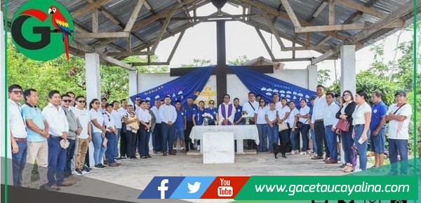 Sepahua rinde homenaje a sus ex trabajadores municipales fallecidos