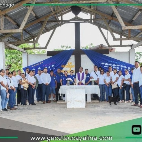 Sepahua rinde homenaje a sus ex trabajadores municipales fallecidos