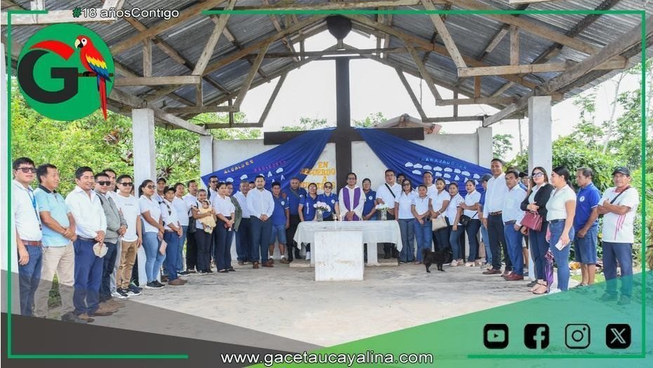 Sepahua rinde homenaje a sus ex trabajadores municipales fallecidos