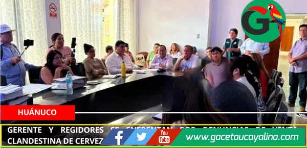 Gerente y regidores se enfrentan por denuncias de venta clandestina de cerveza en serenata.