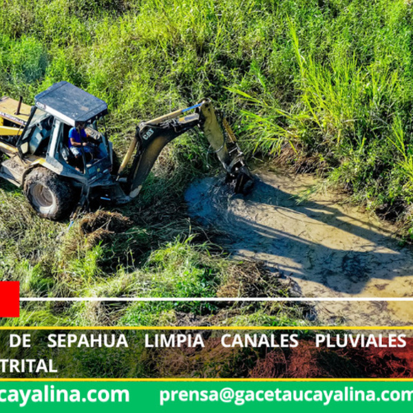Municipalidad de Sepahua limpia canales pluviales del aeródromo distrital