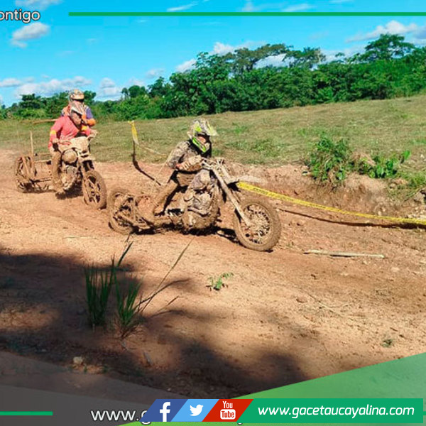 Motokar Cross brilla en el Carnaval Sepahuino 2025 