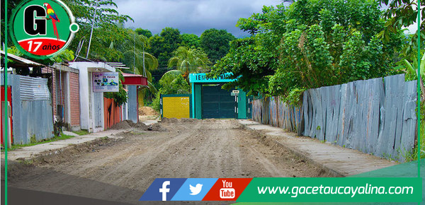Municipalidad de Atalaya optimiza acceso a colegio Mariscal Cáceres
