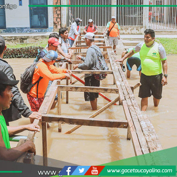 Municipio construye puentes ante inundaciones en Contamana