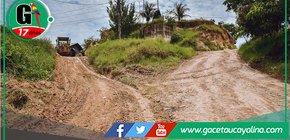 Contamana mejora calles con enripiado y compactación