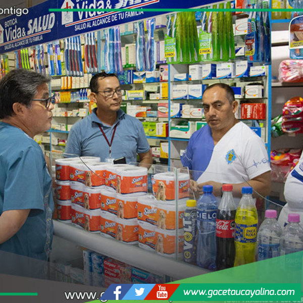 Municipalidad de Atalaya clausura farmacia por vender medicamentos vencidos