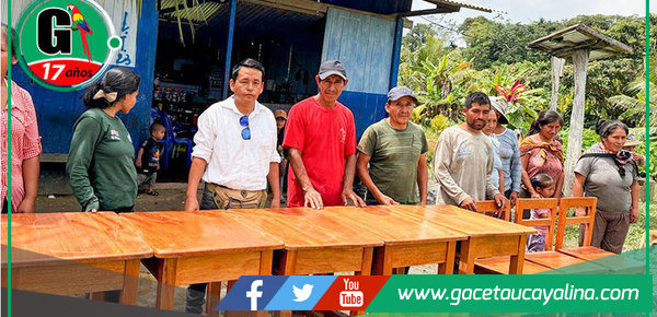 Sepahua entrega mobiliario escolar a caserío Valle Hermosa