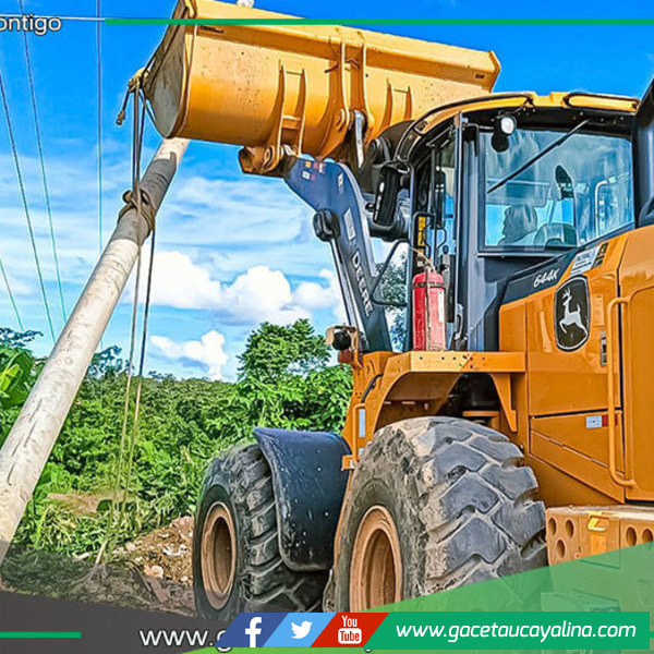 Sepahua renueva poste y línea eléctrica en zona clave