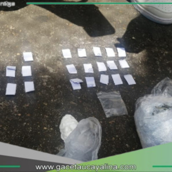 Hallan paquetes con presuntas drogas arrojadas desde el exterior en penal de Puerto Maldonado