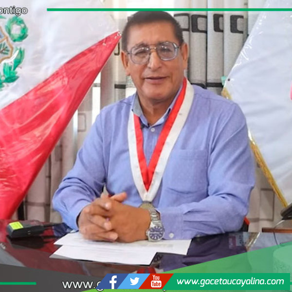 Alcalde de Contamana saluda a madres en su día