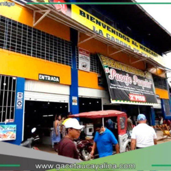 Comerciantes del mercado Belén exigen reubicación de paraderos por desorden y pérdida económica