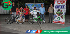 Sepahua realiza concurso de moda con material reciclado