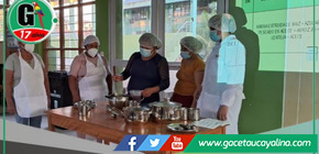 Capacitan a manipuladores de alimentos en Mazuko para mejorar servicio de alimentación escolar 