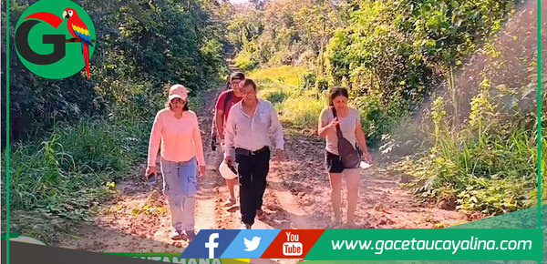 Alcalde supervisa mejoras viales en carretera de Villa Contamana
