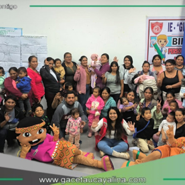 Cerca de cien madres de Madre de Dios participan en cineforo “Juntos en Familia” del Midis