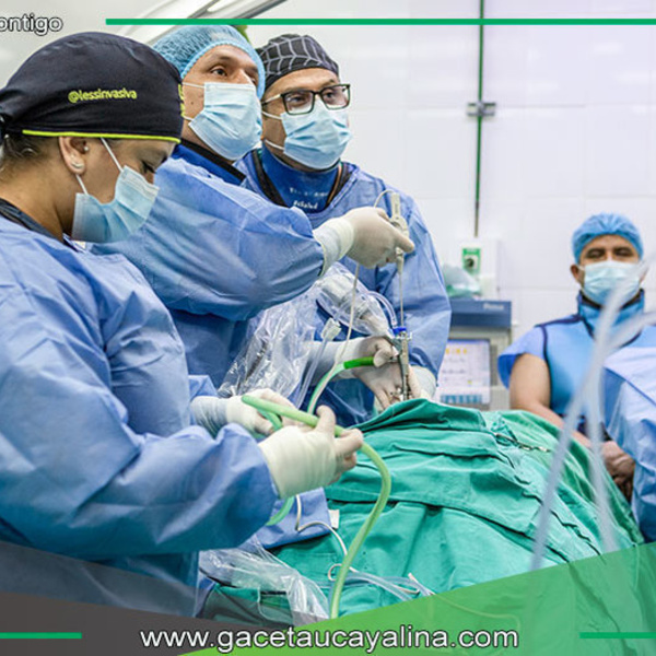 EsSalud Pucallpa marca un hito médico con su primera cirugía laparoscópica de columna