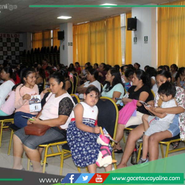 Electrocentro capacita a madres del programa Vaso de Leche en uso eficiente de la energía en Chanchamayo