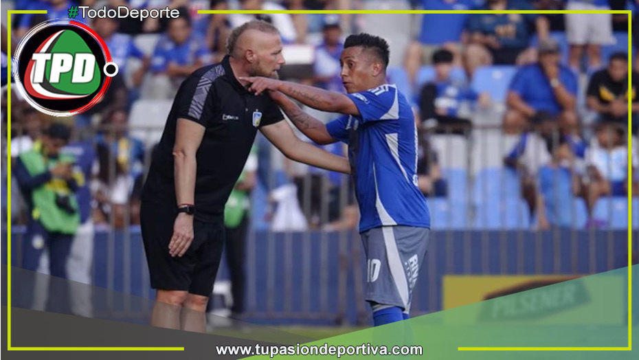 Christian Cueva debutó con Emelec: titular, figura y ovación, pero se queda sin DT