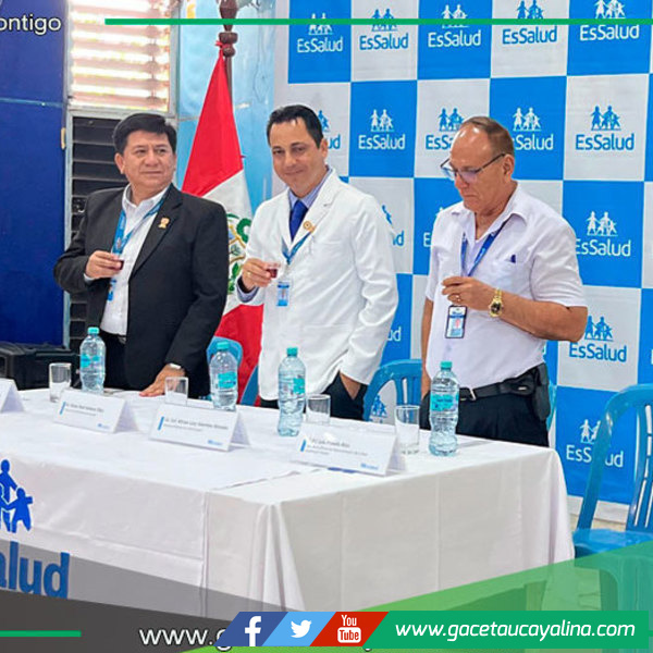 Tomás Santana asume EsSalud Ucayali con enfoque humanizado