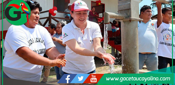 Alcaldesa Janet Castagne inaugura agua segura en caserío Libertad