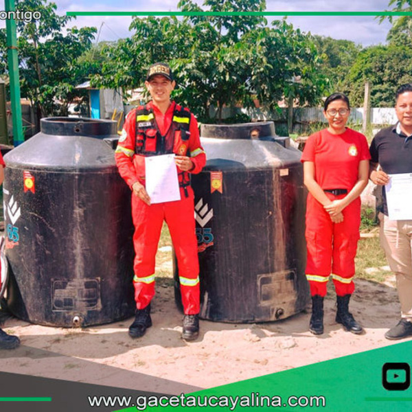 Municipalidad de Contamana entrega cisternas para fortalecer a bomberos