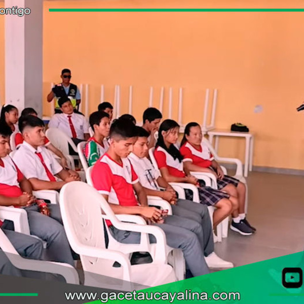 Contamana impulsa charla preventiva contra drogas en jóvenes estudiantes