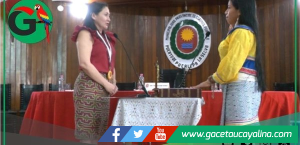 Marlys Bardales juramenta como regidora provincial de Coronel Portillo