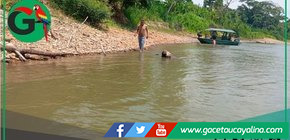 Niña desaparece tras naufragio en embarcación peke-peke en Atalaya